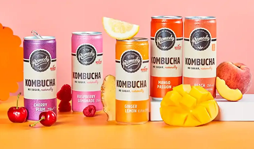 latas de remedy kombucha de varios sabores