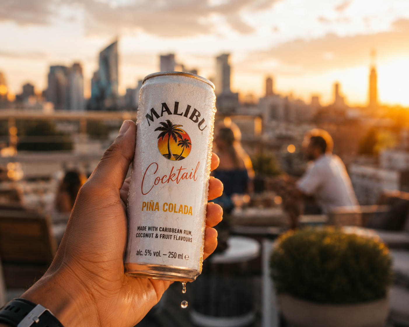 Malibu Pina Colada RTD terraza verano